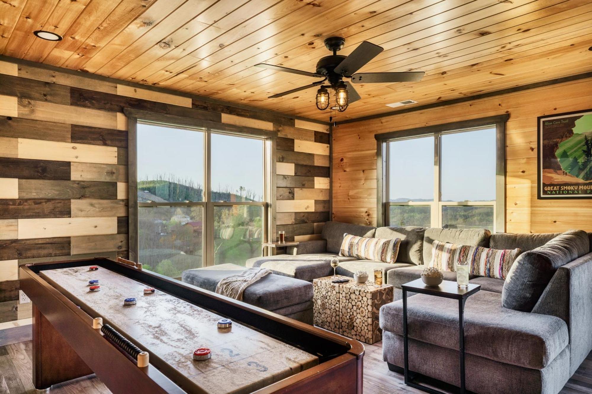 Mountainscape - Brand New Cabin W Views - Hottub - Firetable - Ps5 - Pooltable - 3 Pools Gatlinburg Exterior photo
