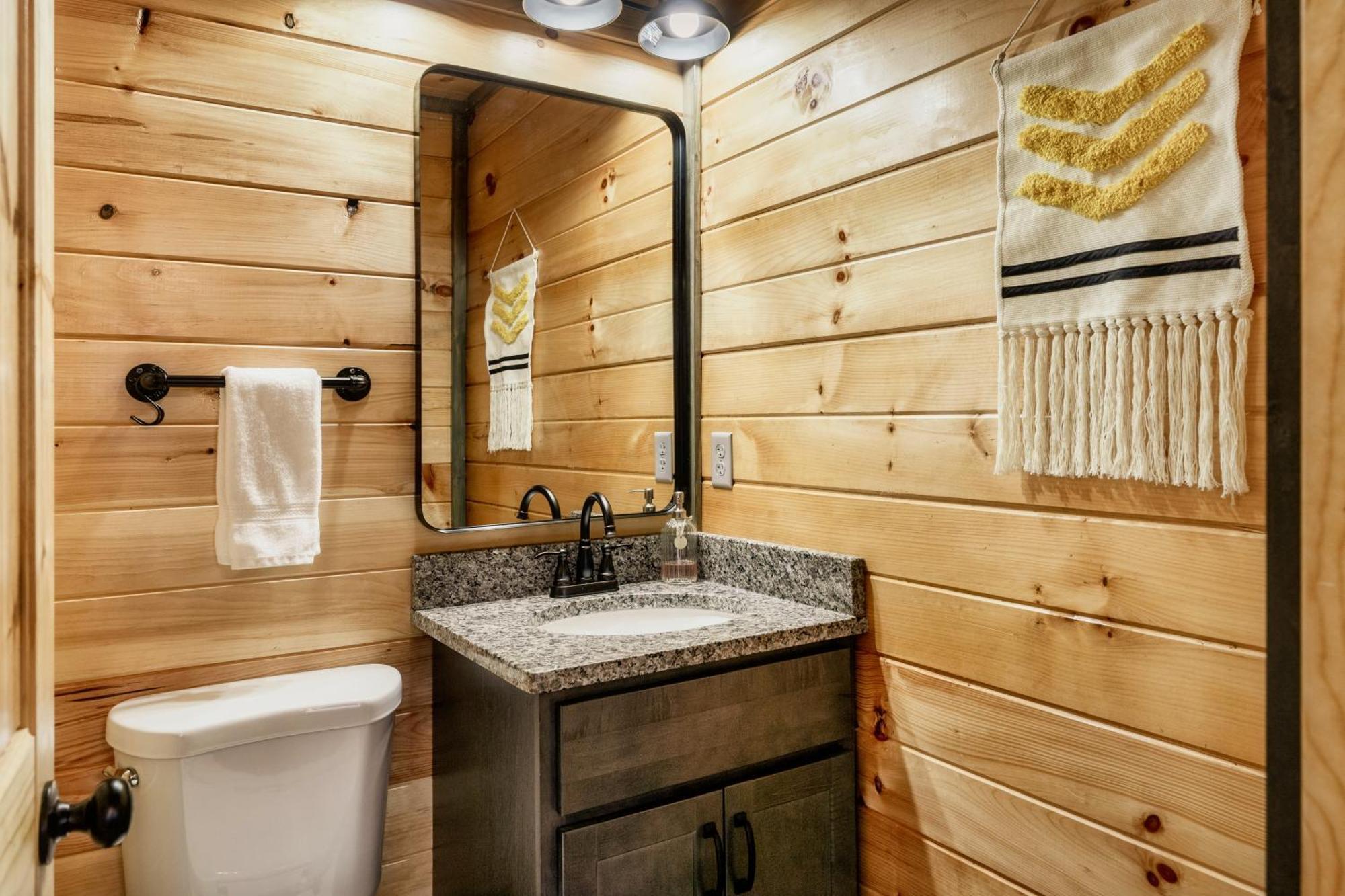 Mountainscape - Brand New Cabin W Views - Hottub - Firetable - Ps5 - Pooltable - 3 Pools Gatlinburg Exterior photo